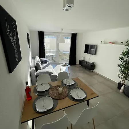 Casa Hintze Ii- 2 Zimmerwohnung 5 Minuten Zu Fuss In Innenstadt Und Nahe Der Berge